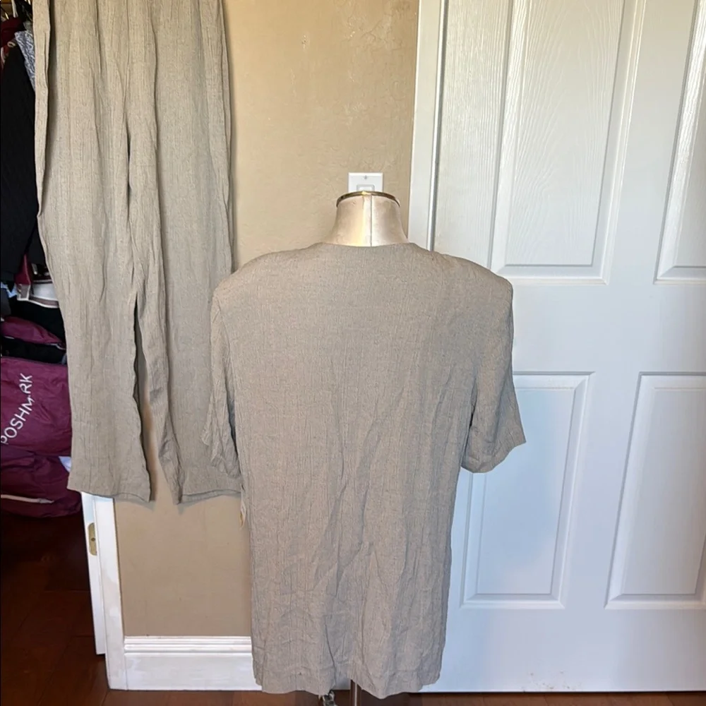 Vintage MAren Petite Women’s Tan Button Down Lightweight Top & Pant 16 petite - Picture 5 of 15